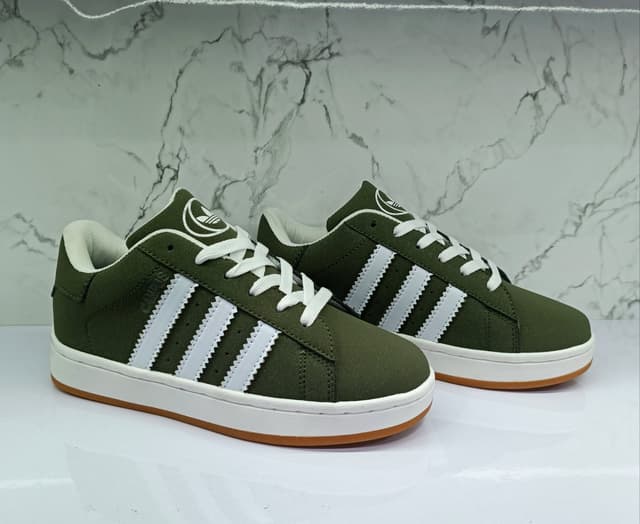 Luxury Elegant Korean Men Casual Sneakers