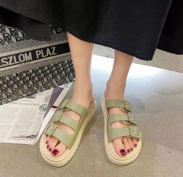 Summer Slippers Women's Sandals 2021 Stitching Surface Buckle Thick Bottom Beach Slides
