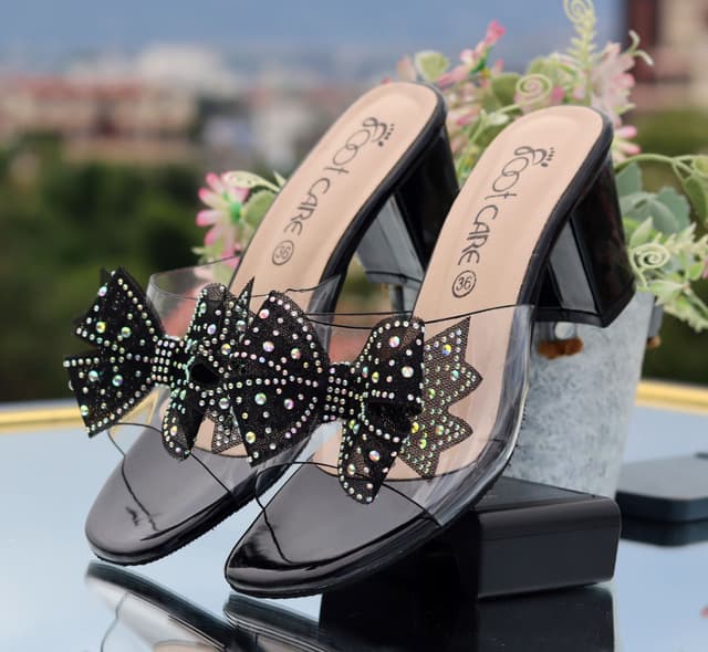 Elegant FlexiStep – Noir Luxe Elegance | Women’s Stylish Transparent Sandals for Effortless Glamour