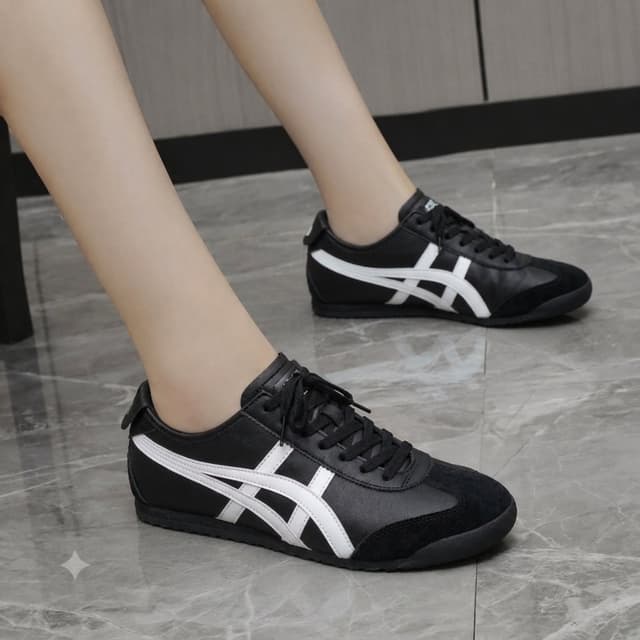 Premium Ladies Classic Stripe Leather Lace-Up Sneakers