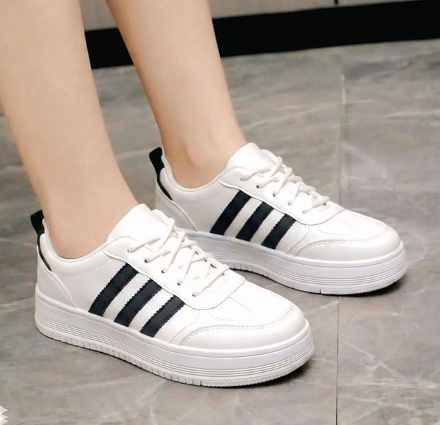 Ladies Korean Style Luxury Sneakers