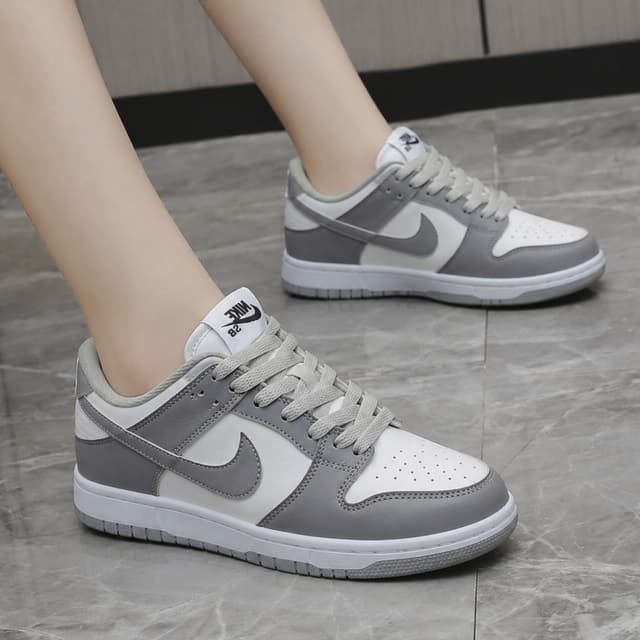 Premium Luxurious Women’s Sneakers – Breathable Running Shoes with Classic Style & All-Day Comfort
