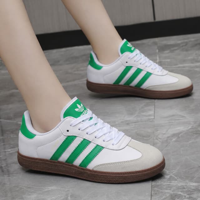 Premium Luxurious Women’s Sneakers – Breathable Running Shoes with Classic Style & All-Day Comfort