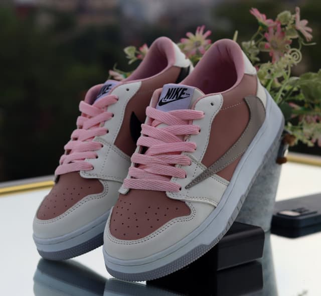 Ladies Comfy Casual Sneakers – Stylish & Everyday Wear