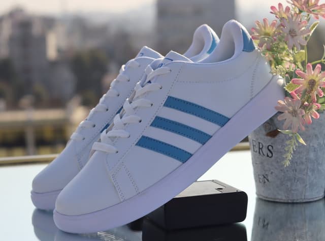 TBL 3-Stripe Lightweight Feather Sole Sneakers Comfortable Casual Shoes for Women's