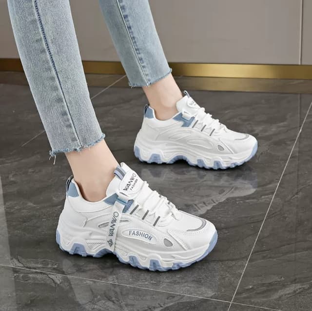 Korean Luxurious New Fashion Breathable All-match Platform Lace-up Comfortable Casual Ladies Shoes