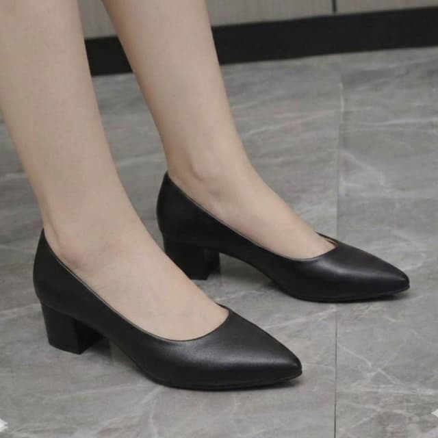 Premium Covered-Toe Platform Block Heel Pumps for Women – Elegant, Comfortable & Modern Style