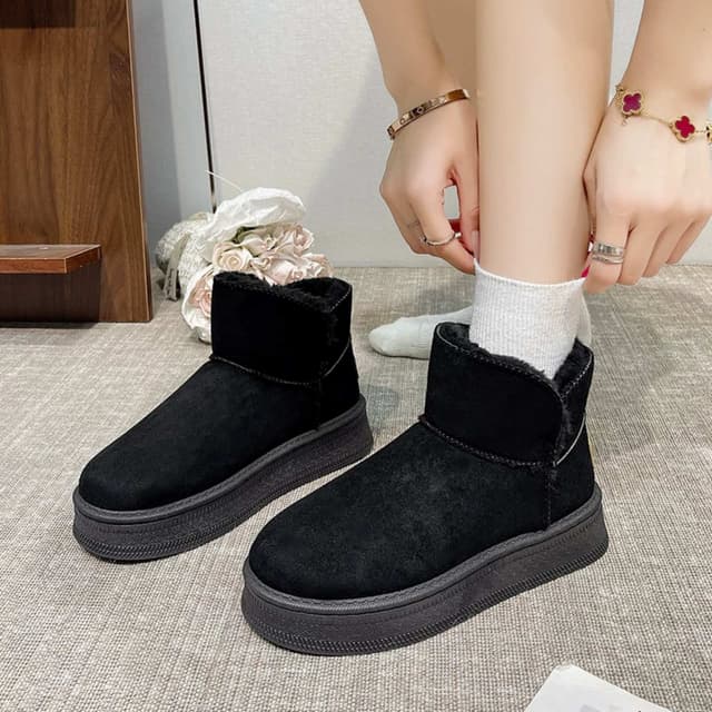 LuxeFrost Arctic Velvet – Premium Fur-Lined Suede Winter Boots for Women | Cozy, Stylish & Warm