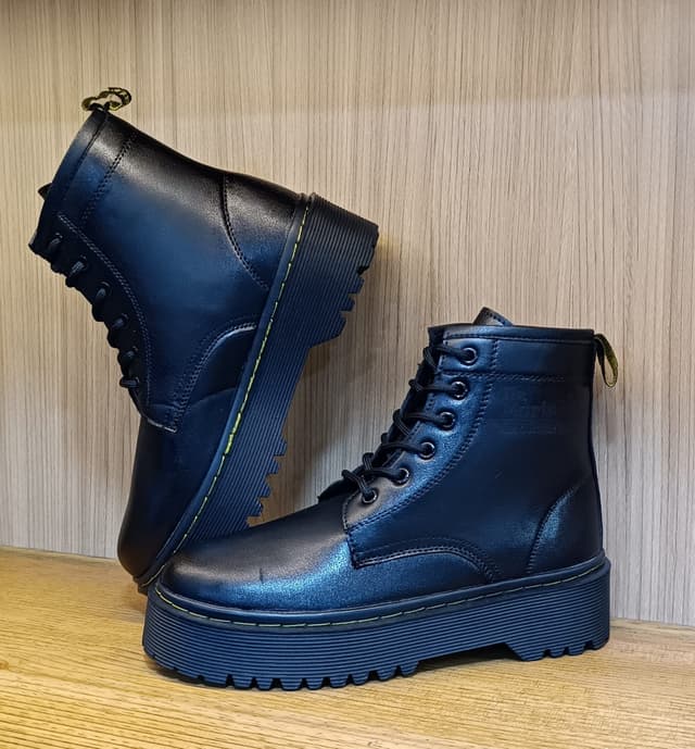 Korean Eclipse Elite Martin Ladies Boots – Luxe Retro British Edition | Timeless Strength, Modern Elegance