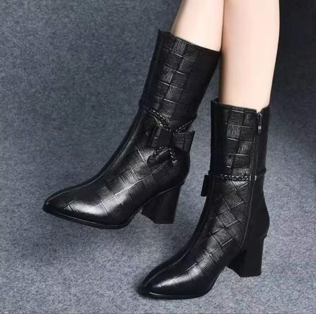 2024 Luxury Women Autumn Winter Genuine Leather Short Boots Round Toe High Heels Zipper Ankle Boots Ladies Ethnic Style V615