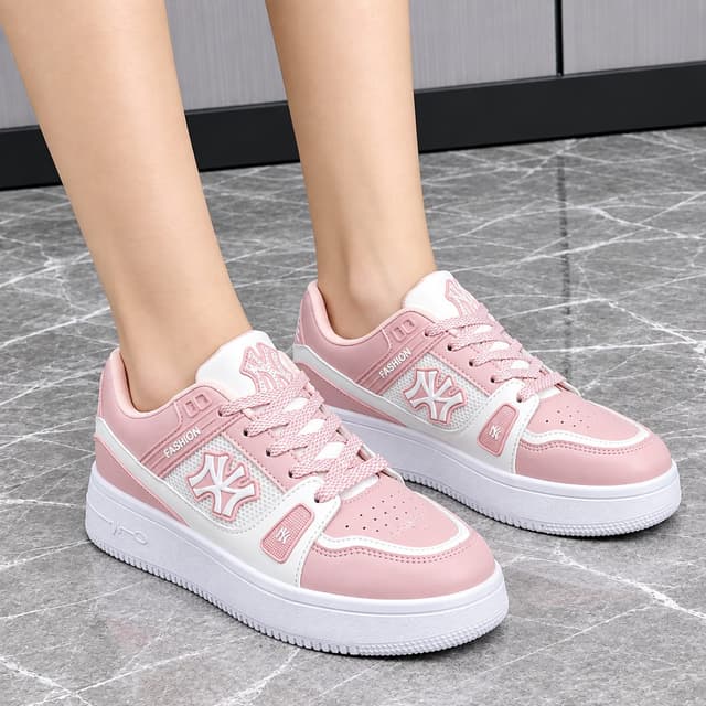 Elegant Premium Designer-Style Low-Top Fashion Sneakers for Women with Contrast Overlay Detailing & Cushioned Sole