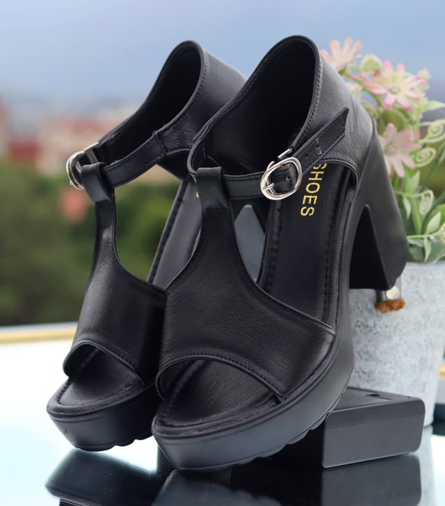 Luxury Premium Platform Heels for Women – Elegant Ankle Strap, Peep-Toe & Block Heel