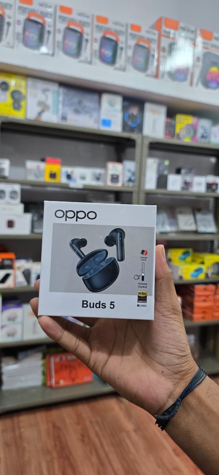 OPPO Enco Air4 Pro Black, Noise Cancellation, 44 Hours Playtime, Triple Microphone System, Water and Dust Resistance,I’m