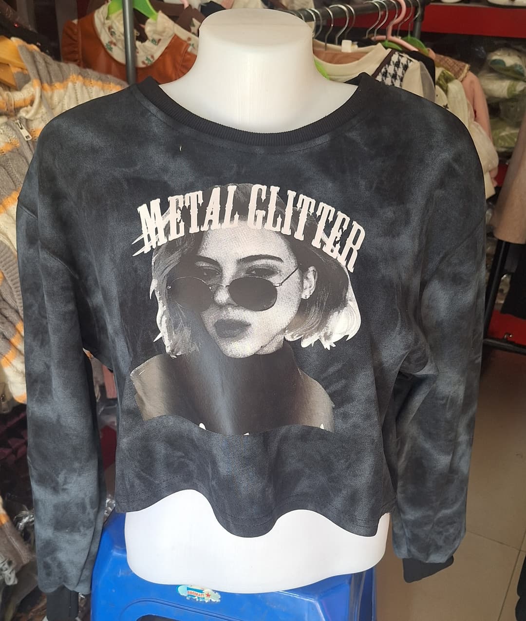 Women's Cropped Sweat Shirt 2