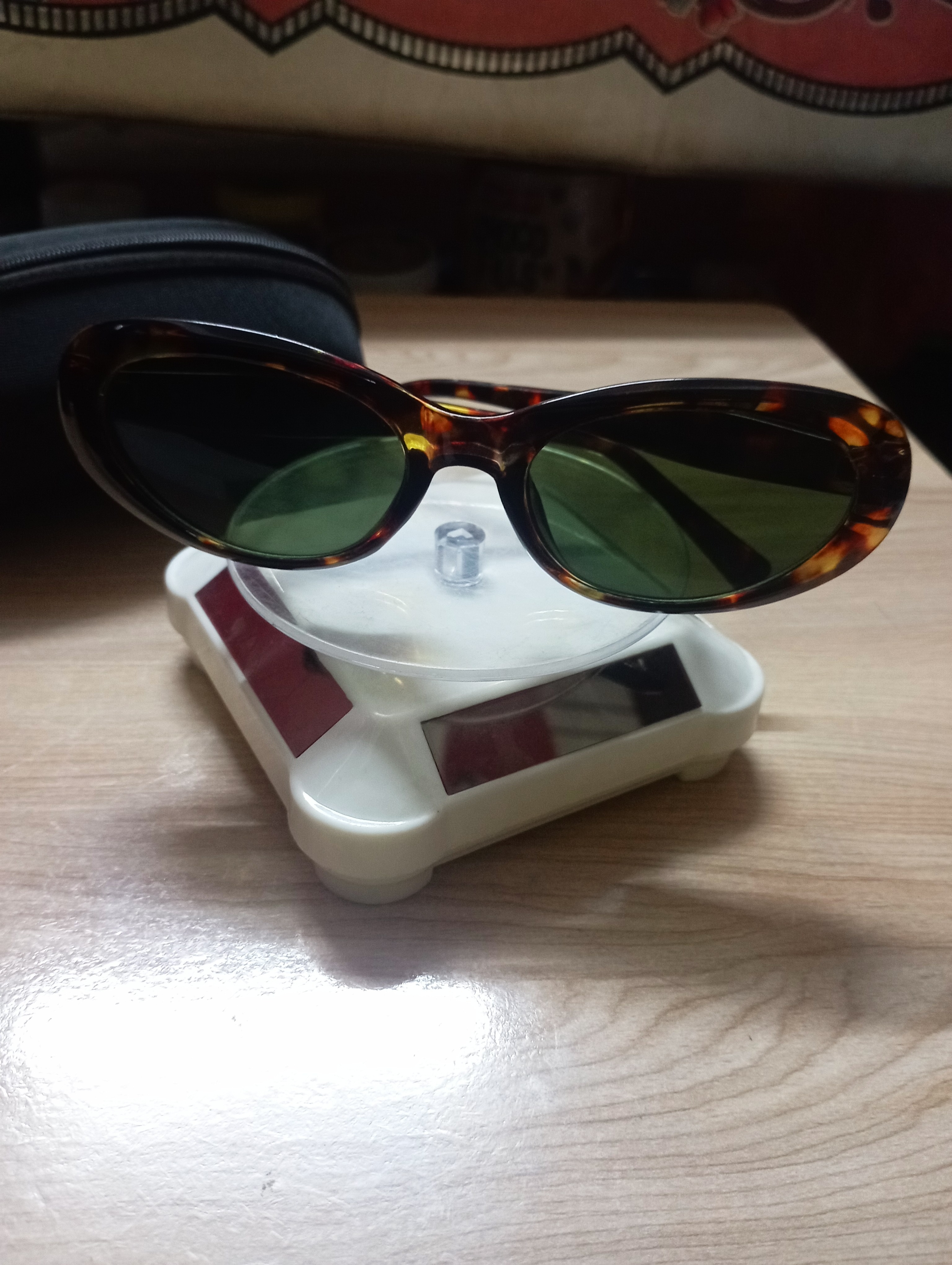 Oval printed sunglasses 2