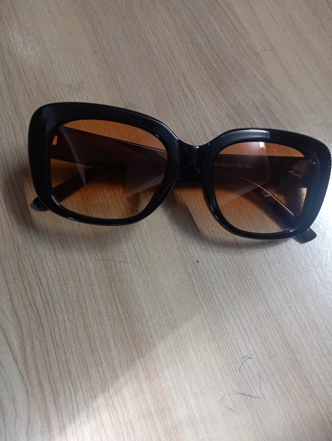 Ladies shaded sunglasses 2