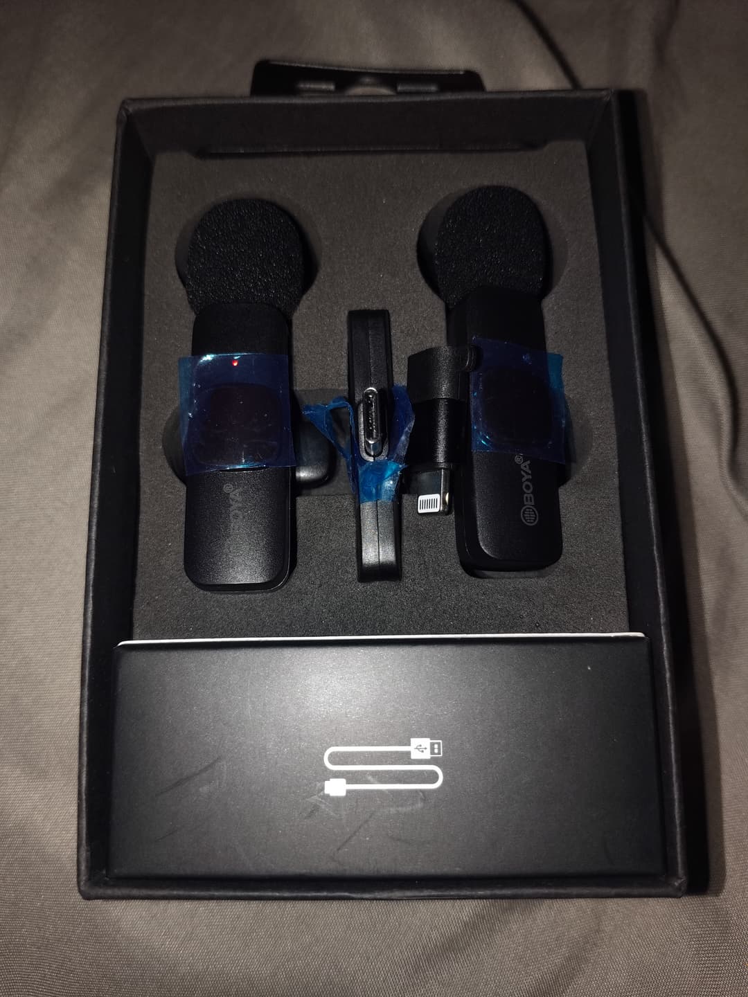 Bo ya Improved Wireless Lavalier With 2 Microphone with Adjustable Collar Clip and Adapter - for iPhone/Android/Computer - Mini Mic for Video Recording/Podcasts, Built-in Noise Cancelling Chip 3