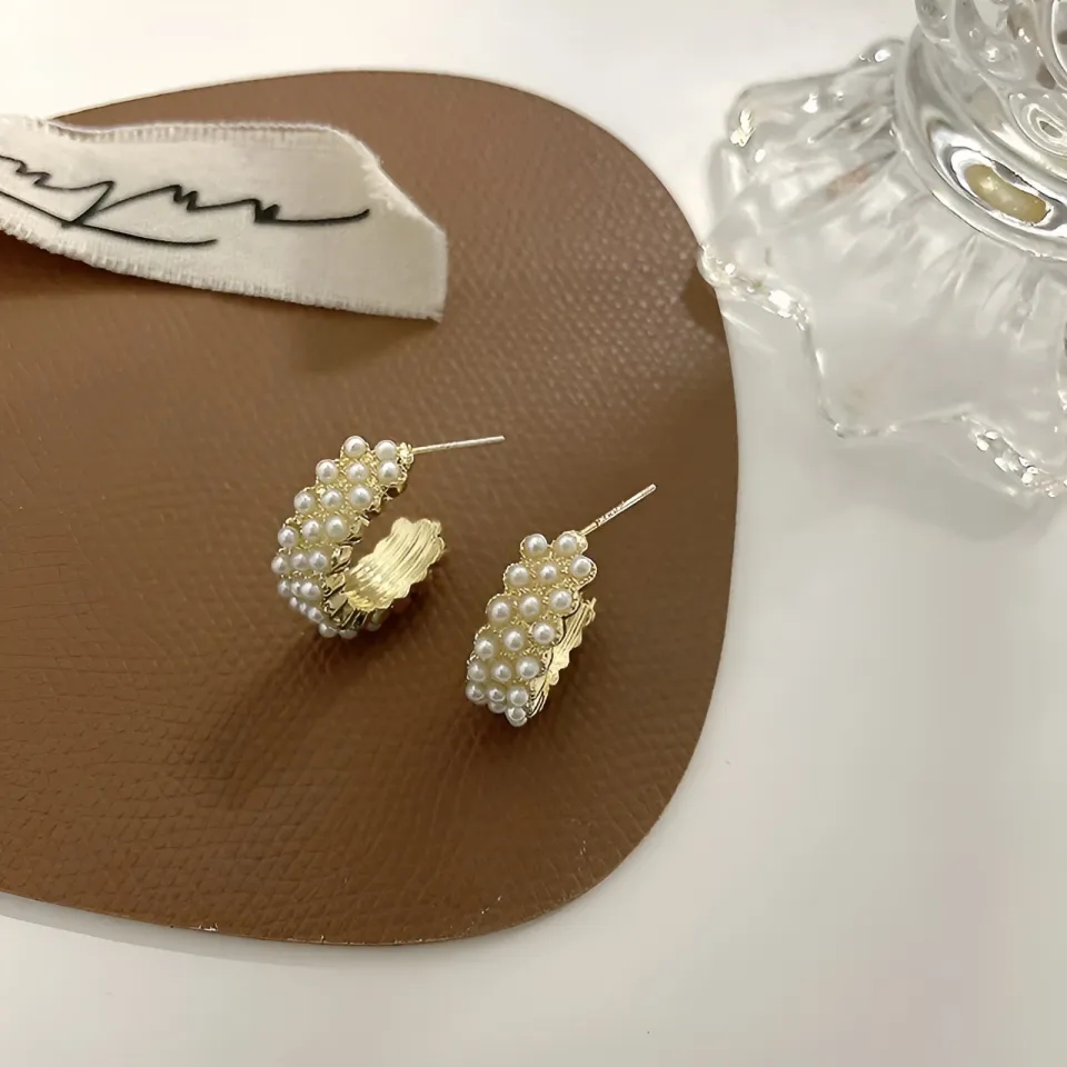 VaryGood Pearl Inlaid Simple Golden Hoop Earring For Women 3