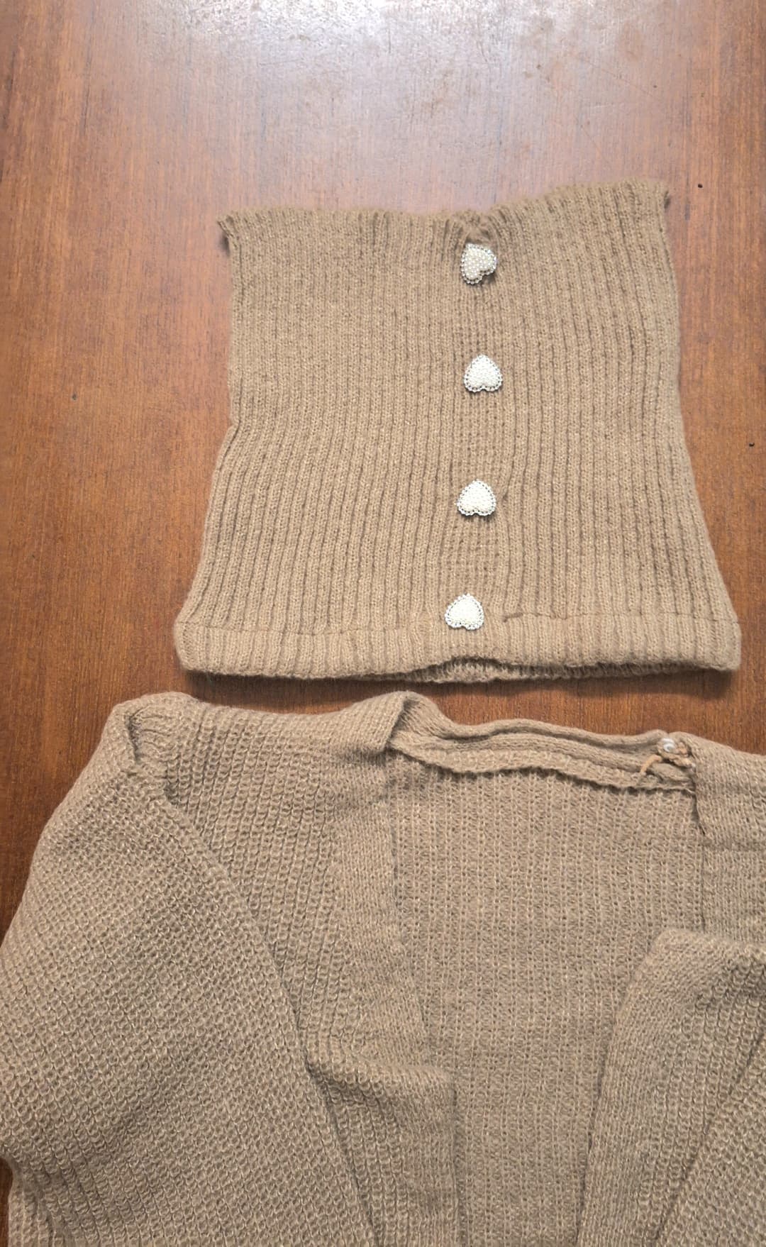 Woolen cardigan with inner piece 1