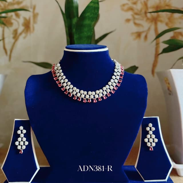 4K Plus Cosmetics Design Necklace for women