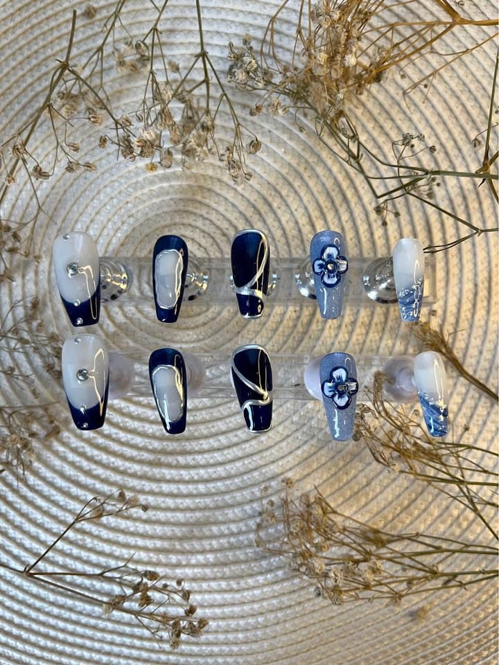 Customize press on nails