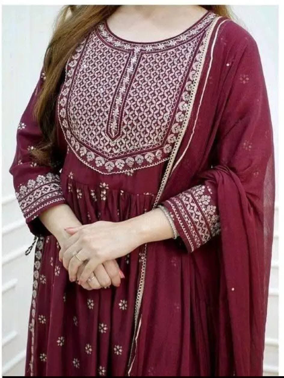 Kurta set with shawal 3 Sets 2