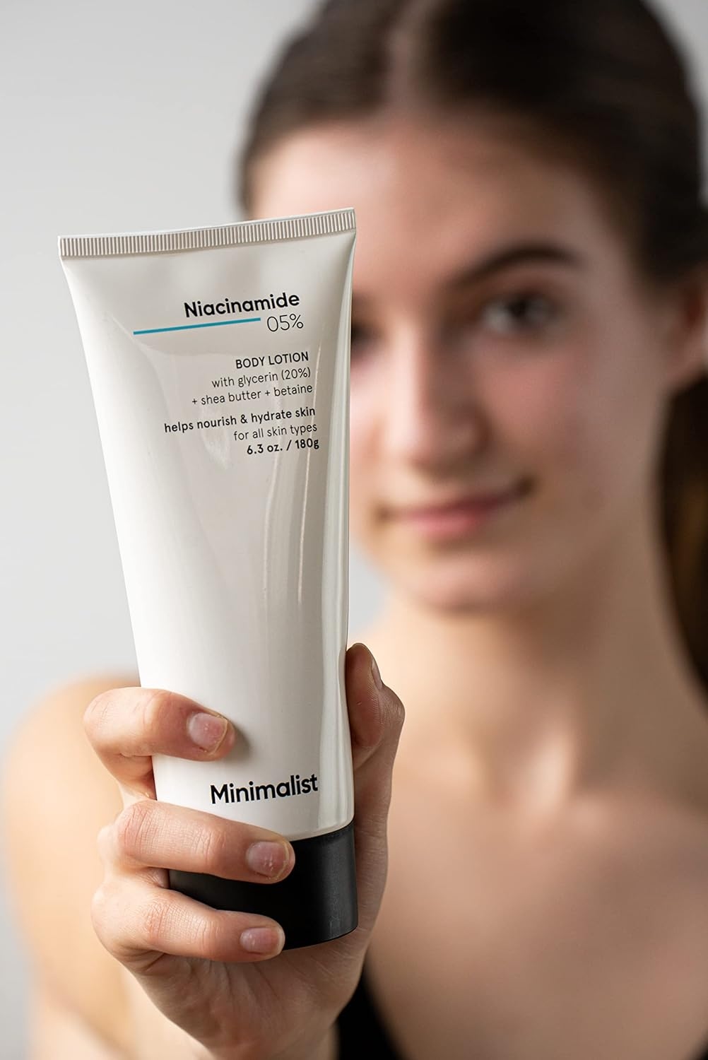 Minimalist Niacinamide 5% Body Lotion | Repairs Skin Barrier | Nourishes With Shea Butter | For Men & women - 180 gm 6