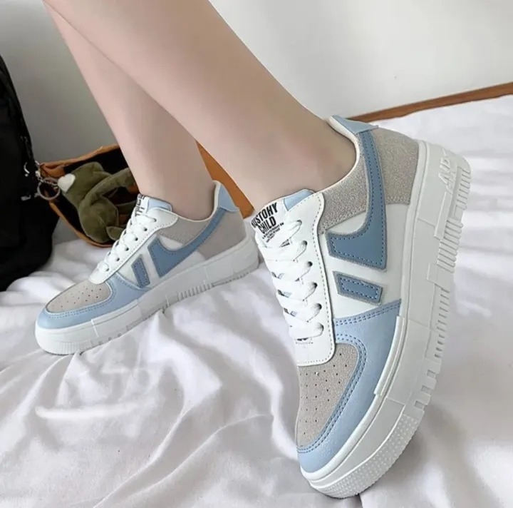 2024 New Women Fashion Sneakers Ladies Casual Breathable Vulcanized Shoes Platform Shoes Lace Up Women Comfortable Jogging Shoes 1