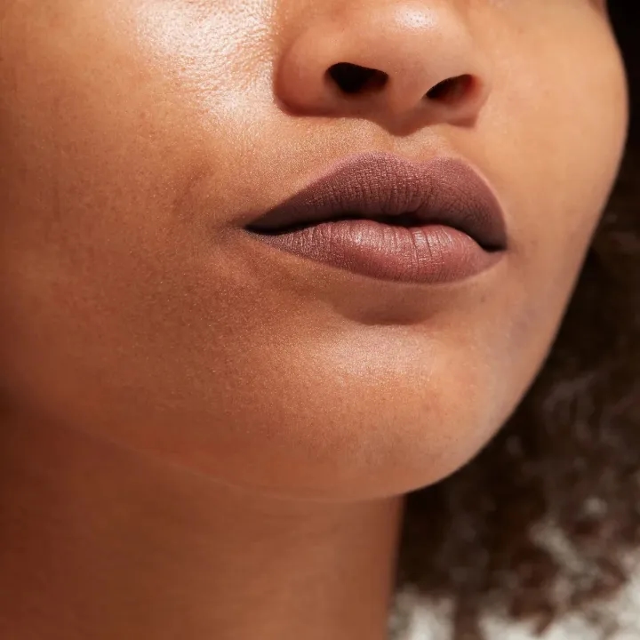 Gosh Luxury Nude Lips - 003 Stripped (3.5g)" 4