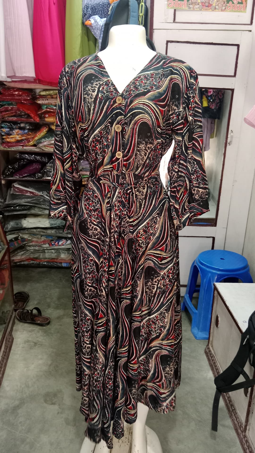 Women's V Neck Floral Dress Summer 2025 Trendy Pleated Boho Flowy Puff Sleeve Maxi Dress