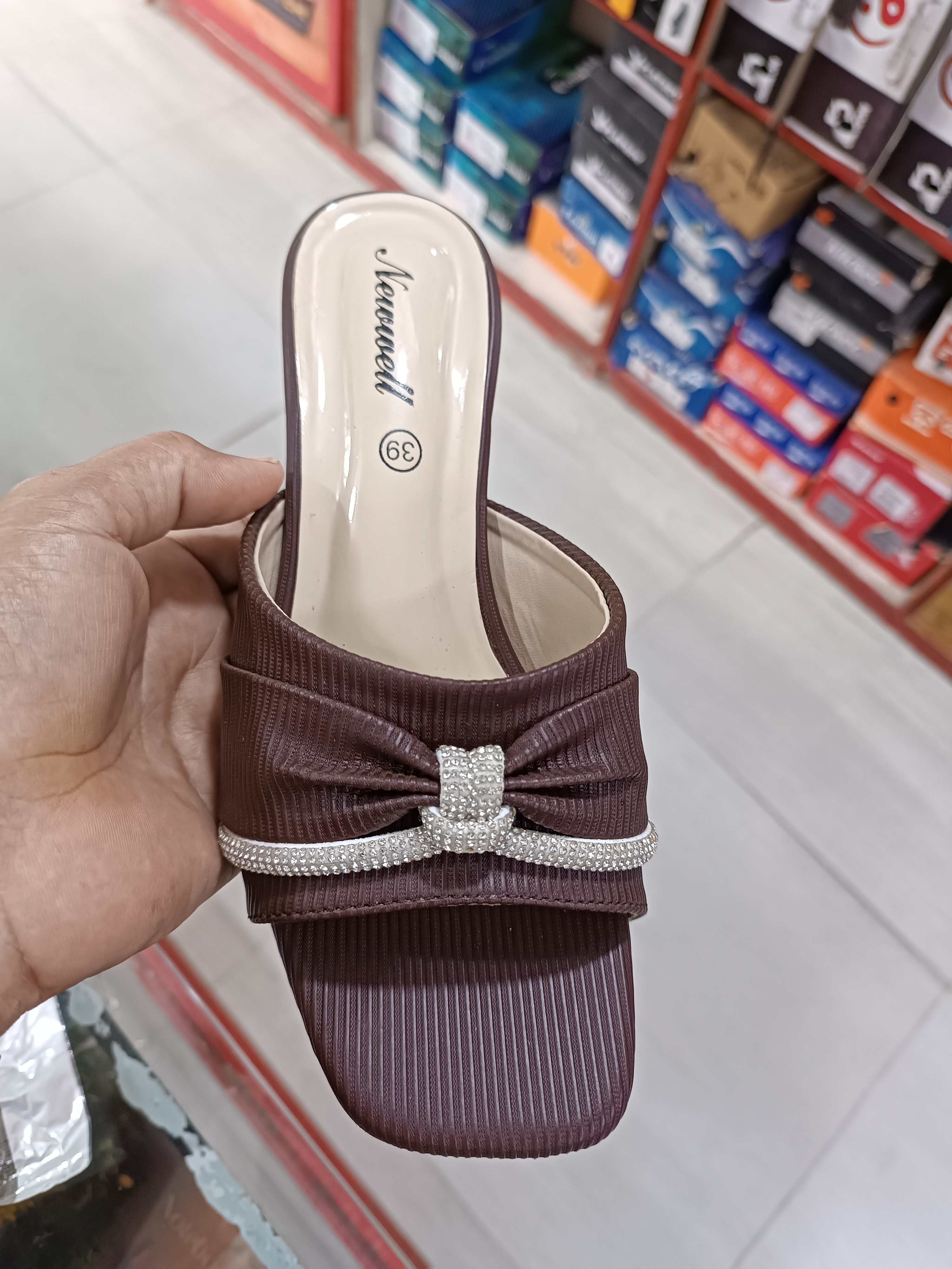 Ladies sandel 2