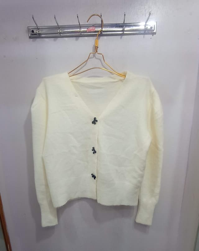 Stylist Sweater for ladies
