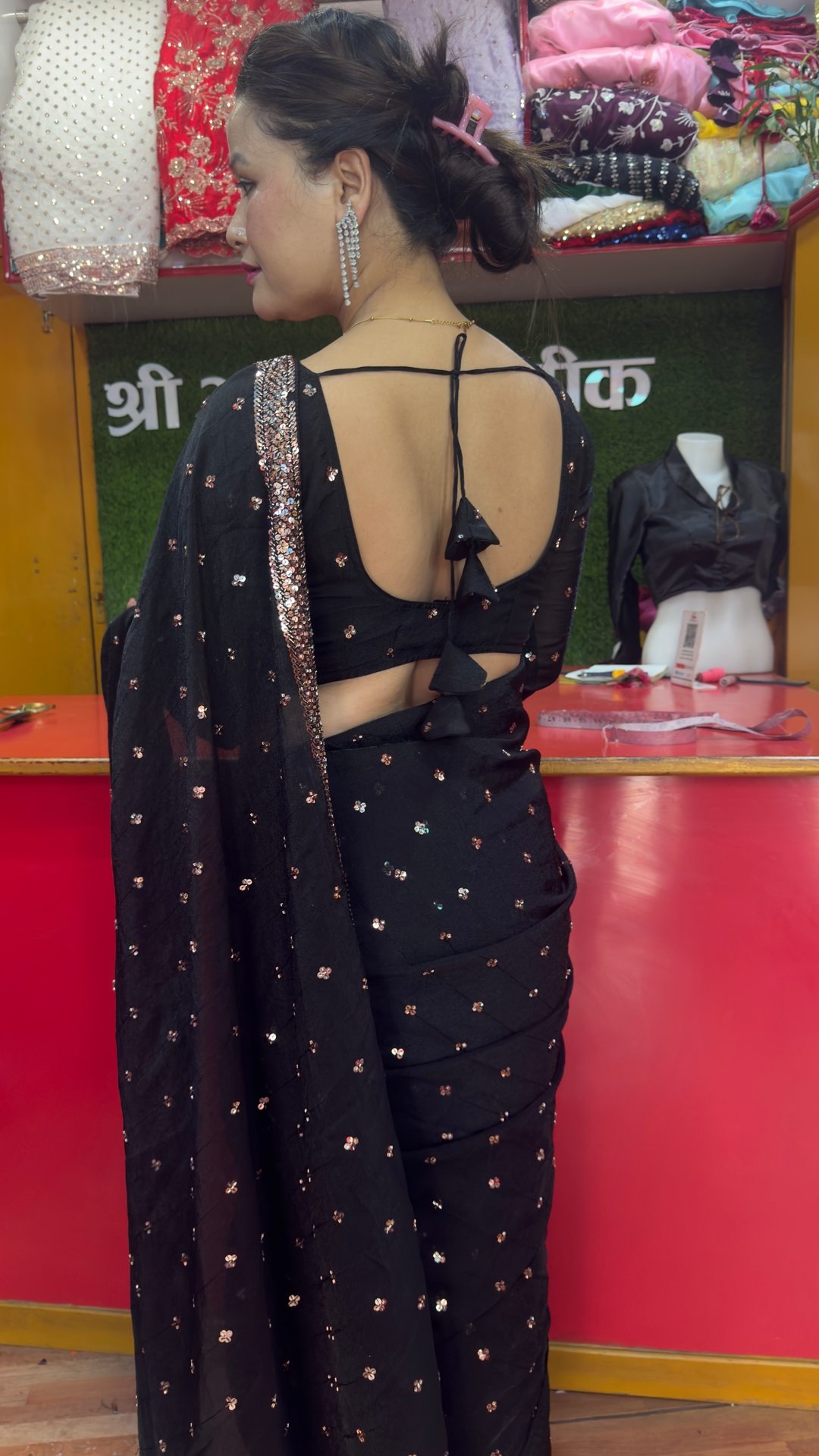 Girls &women party wearer saree 5