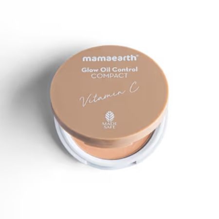 Mamaearth Glow Oil Control Compact SPF 30 With Vitamin C & Turmeric | Ivory Glow |(9gm) 1