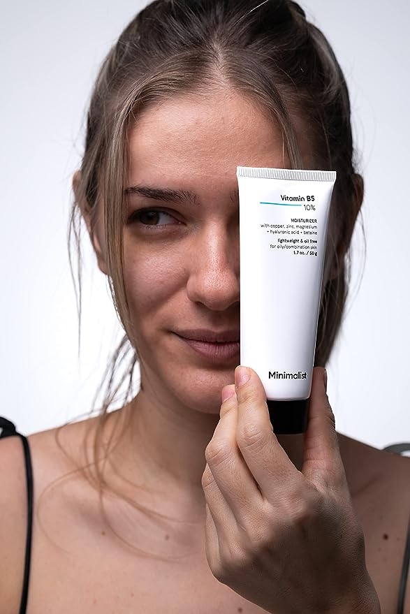 Minimalist 10% Vitamin B5 Gel Face Moisturizer For Oily & Acne Prone Skin 50g 5