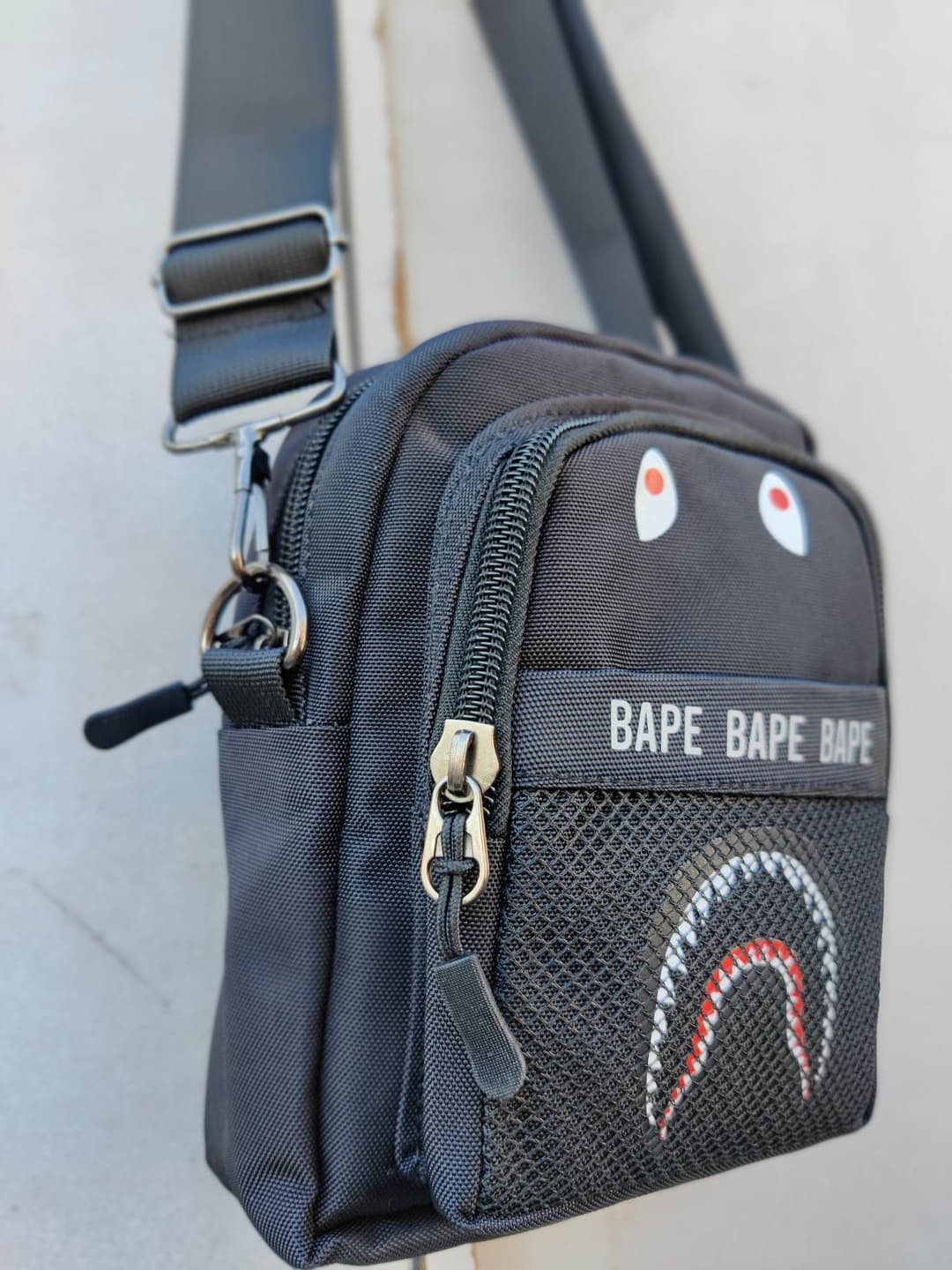 New Genuine Small Tote Bag For Both Men And Women Fashionable And Durable