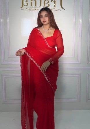 Prathwear saree Red saree Partywear Plane saree , with Blouse Peace 1