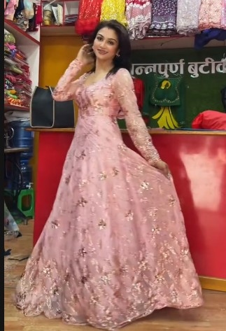 Mrs vogue Nepal beauty queen Gown for Girls 9