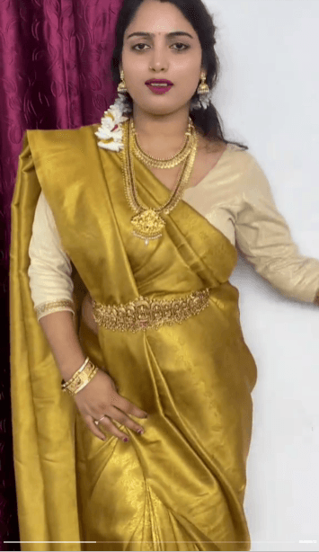 Banarshi silk Saree saree With Blouse in saree 5