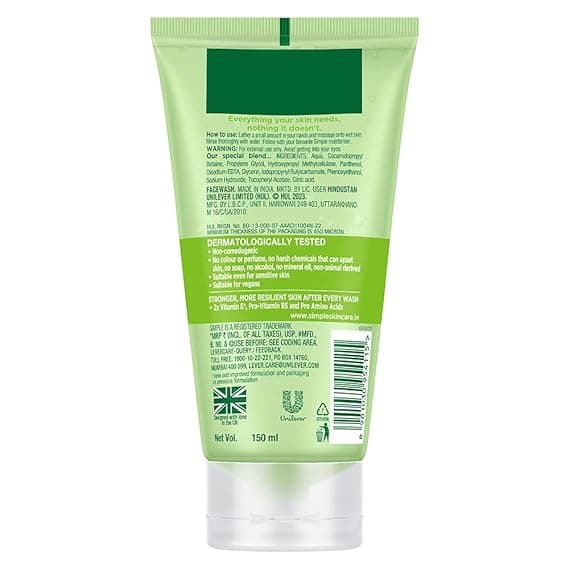 Simple Kind To Skin Refreshing Facial Wash 150 ml 1