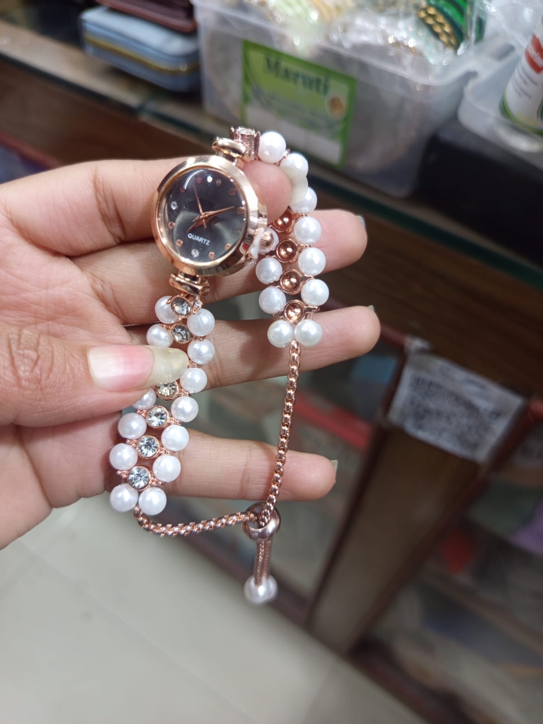 Elegant women's Pearl Adjustable Bracelet watch 4