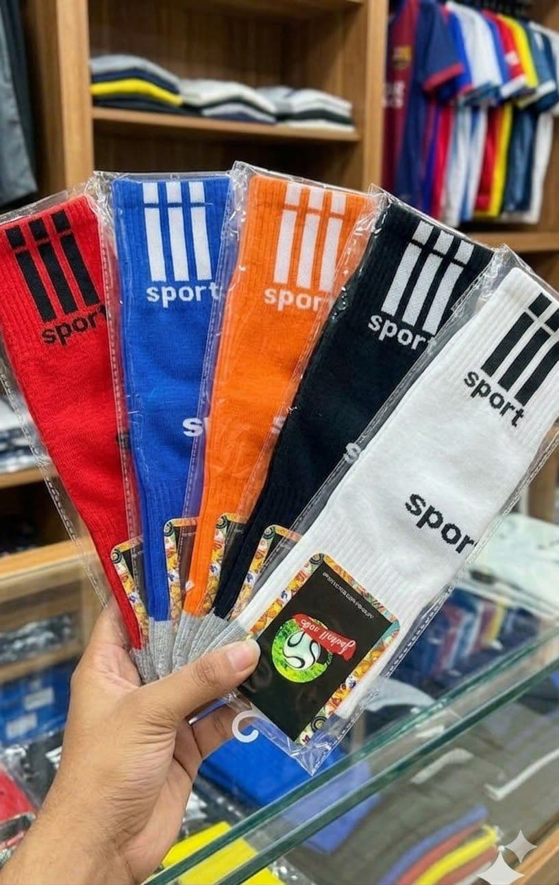 Men's Long Football Socks With White Stripes - Breathable Sports Knee High Stockings 1