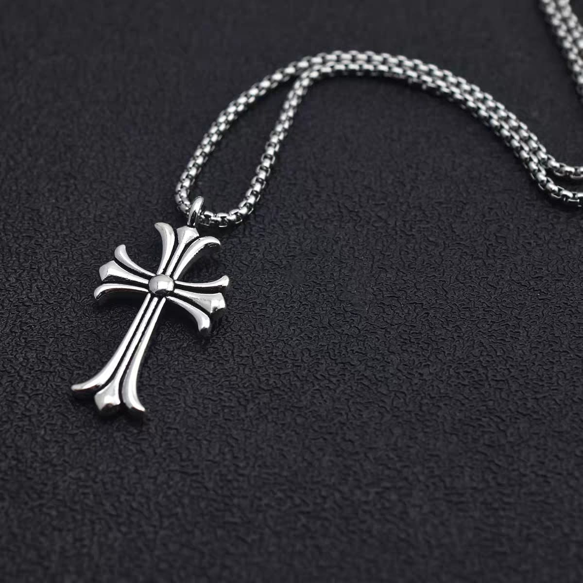 Chrome Hearts Cross Pendant Necklace for Men & Women – Stainless Steel Chain Jewelry 4