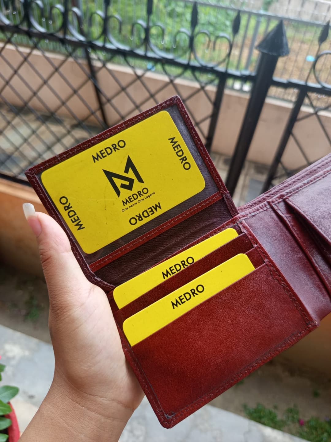 Medro Premium Genuine Leather Bi-Fold Wallet for Men with Gift Box 2