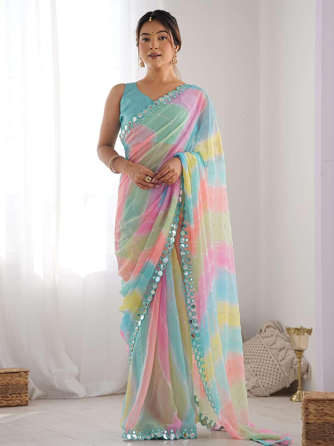 Tasrika Printed Bollywood Georgette Saree (Multicolor) 4