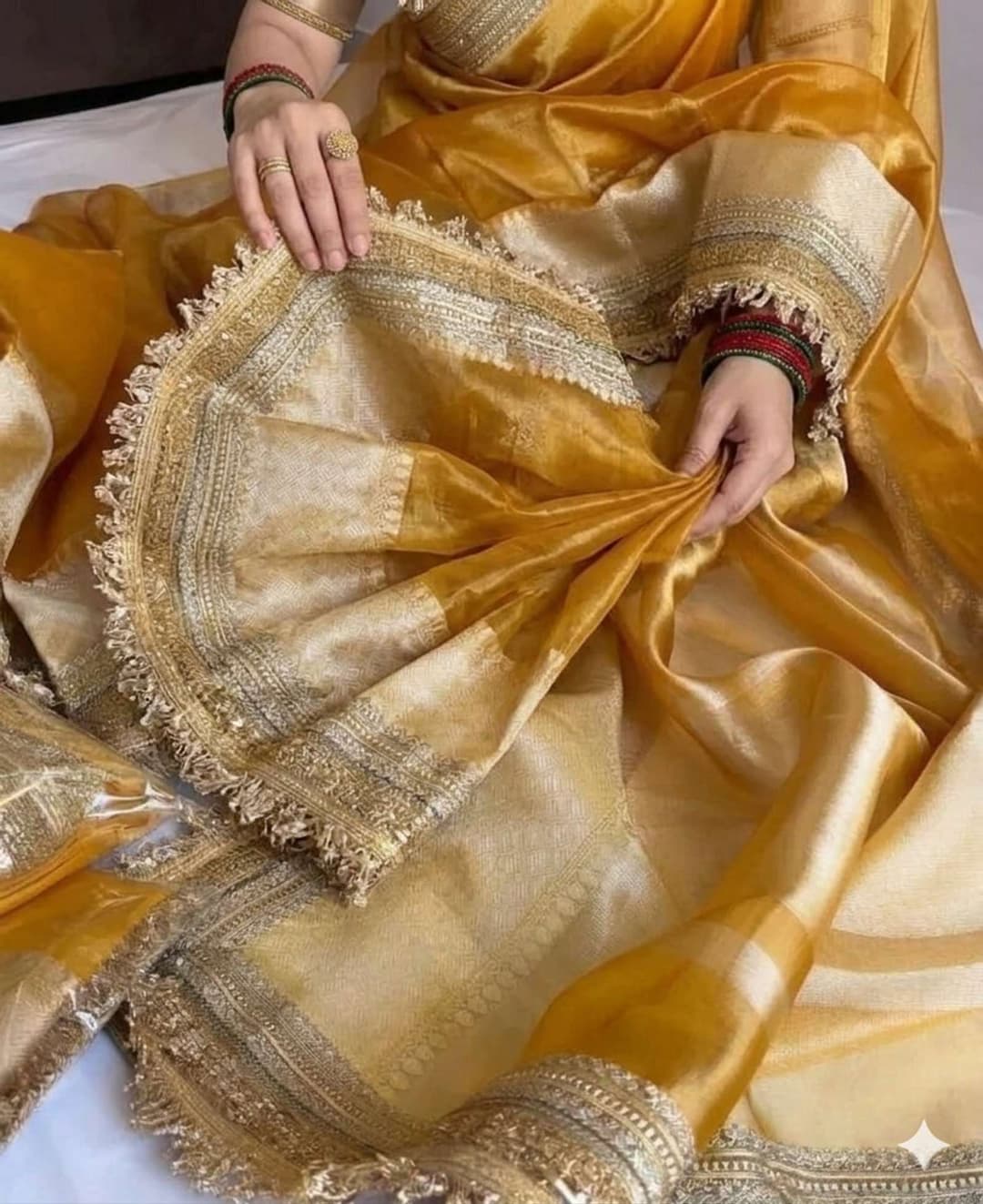 Shivshakti Collection Banaras silk palace Woven Banarasi Tissue Saree (Yellow, Beige) 1