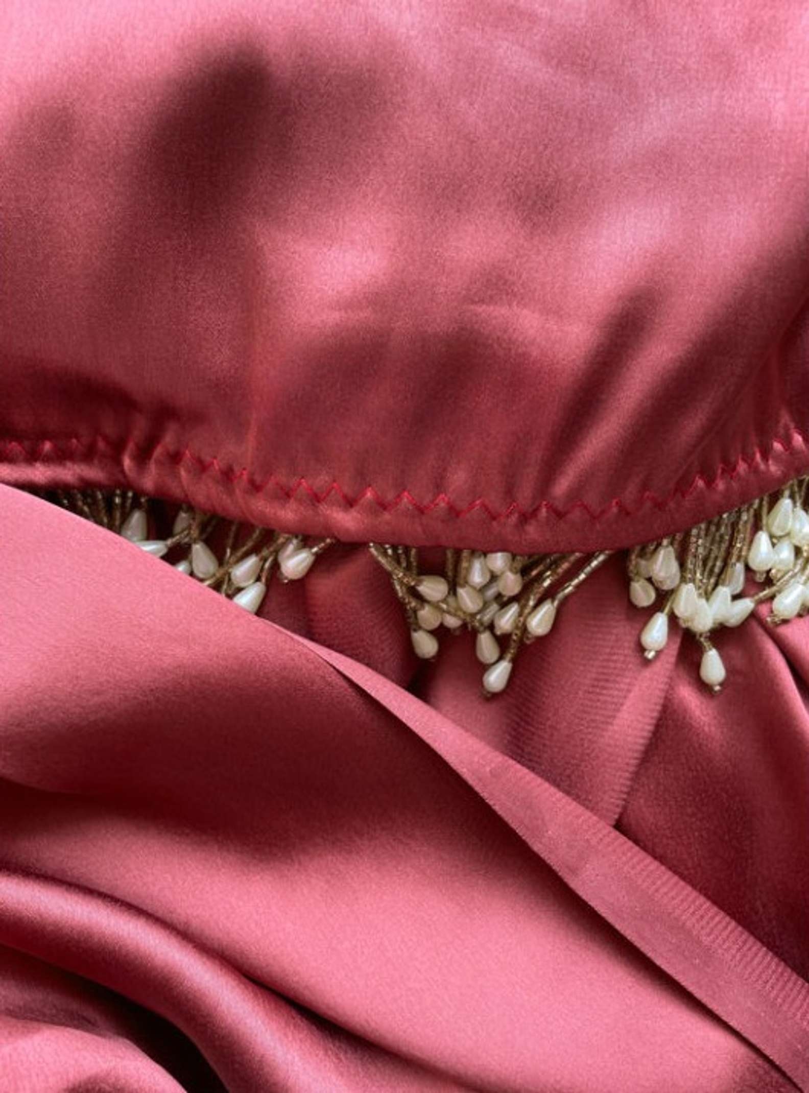 Awafu Bollywood Satin, Silk Blend Saree (Pink) 3