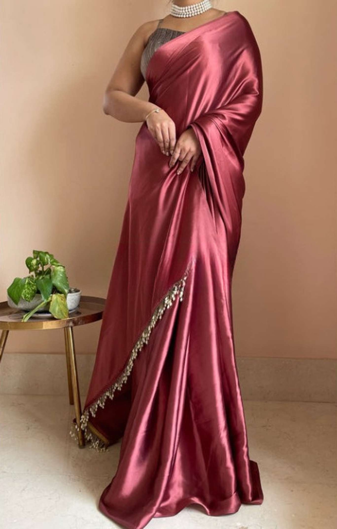 Awafu Bollywood Satin, Silk Blend Saree (Pink) 2