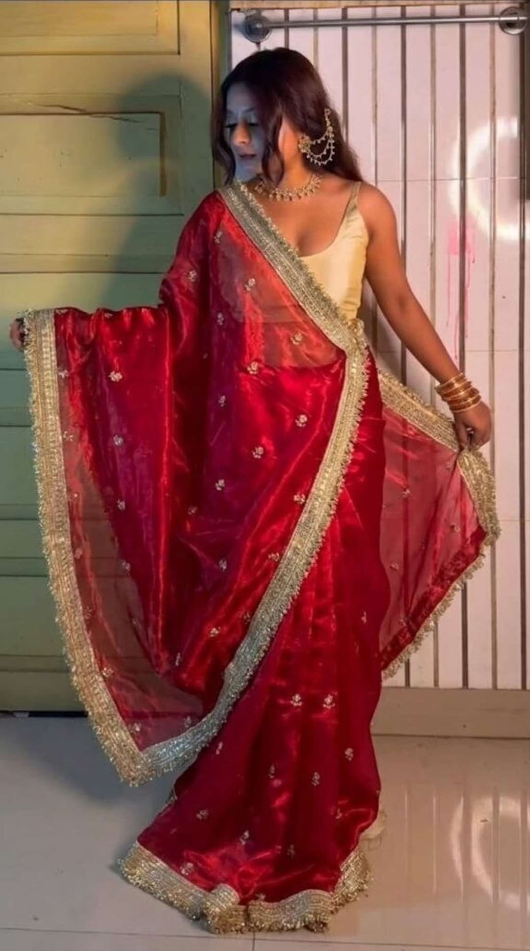 Samridhi Collection Embroidered Bollywood Tissue, Satin Saree (Red) 2