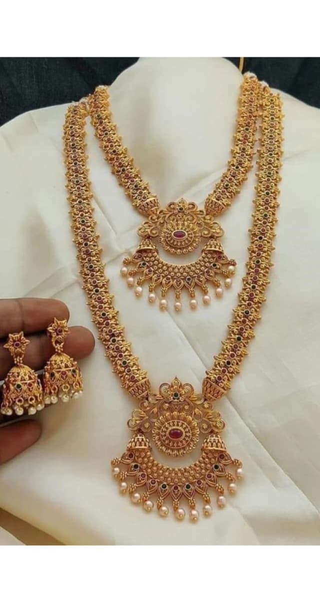 Temple Jewellery Set